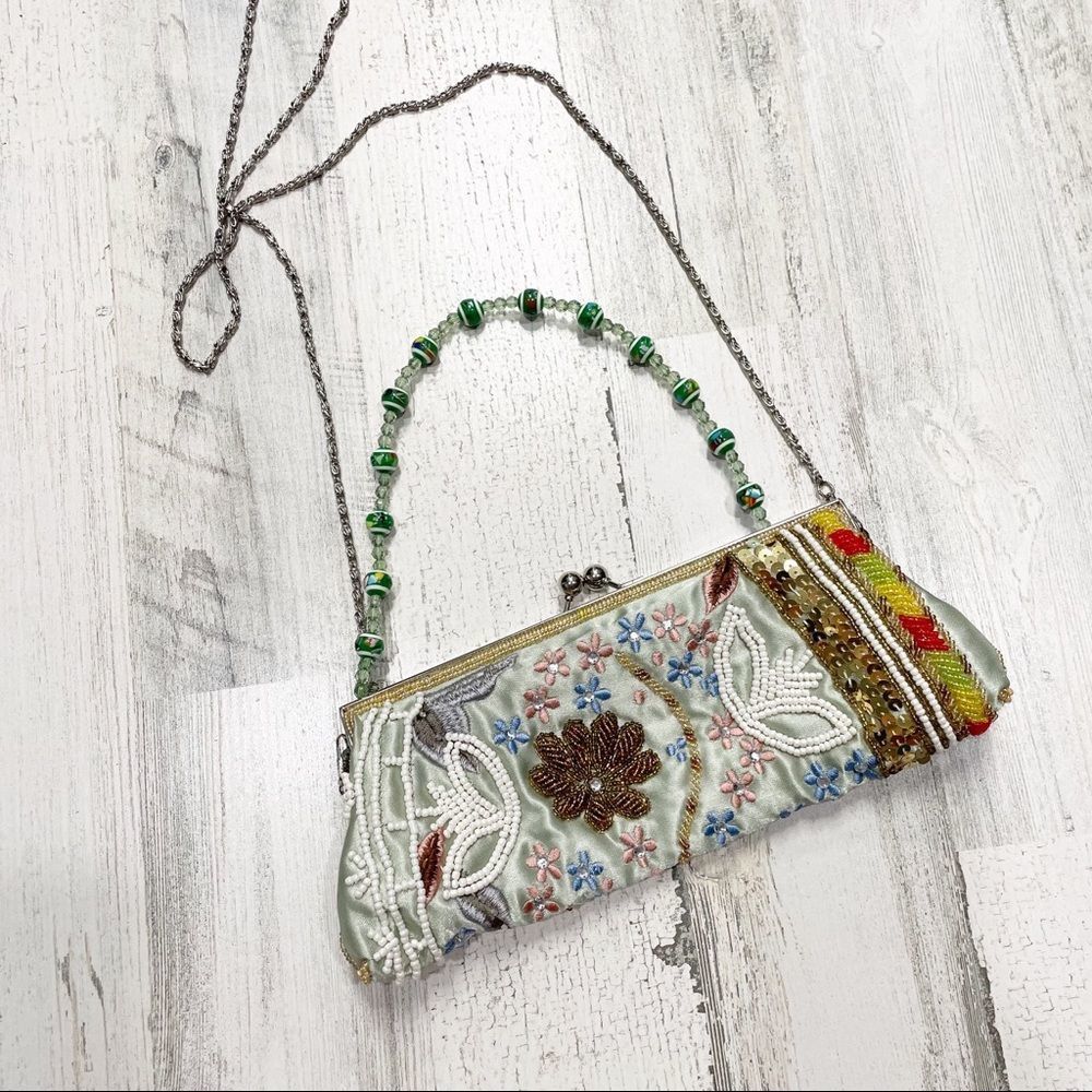 Clutch Embroidered & Beaded Baguette